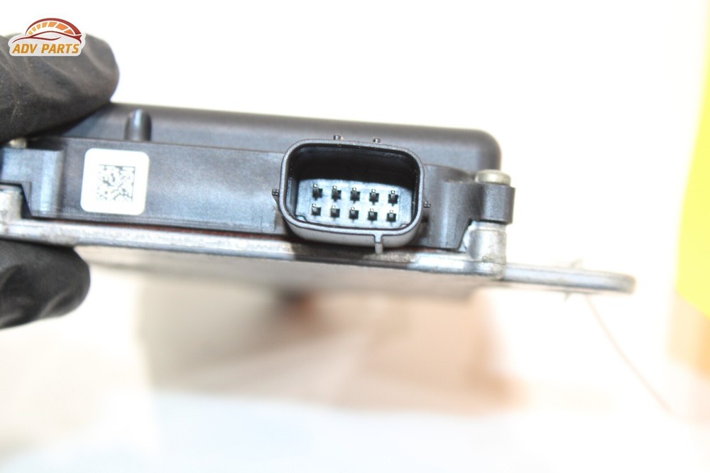 2015-2017 LEXUS LS460 LS600H REAR RIGHT SIDE BLIND SPOT RADAR SENSOR MODULE OEM