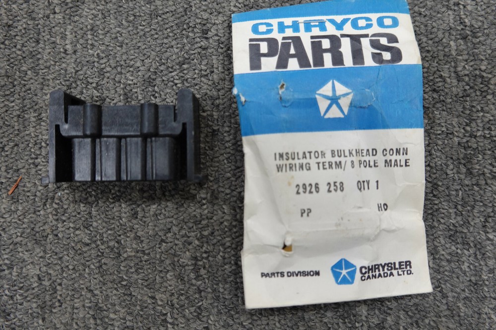 NOS Mopar 1968-74 8 Terminal Bulkhead Connector