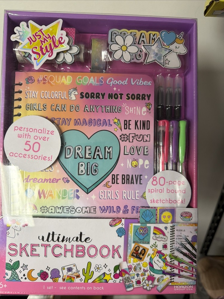 Ultimate Sketchbook One Set Over 50 Accessories