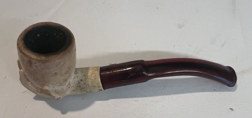 Meerschaum Pipe With Hand Holding Bowl