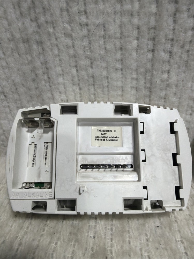 Honeywell Thermostat TH5220D1029 Nonprogrammable Screen Issue