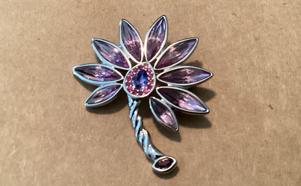 Pre-Owned Purple Rhinestones Silver Tone Brooch