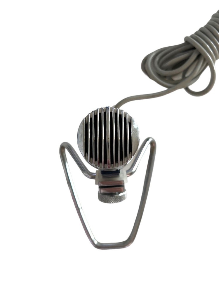 Vintage DYNAMIC MICROPHONE WM-2006H/20K On Stand