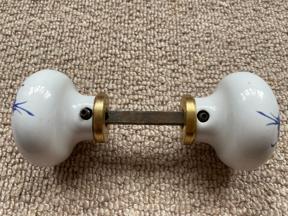 Vintage Porcelain Door Knobs old