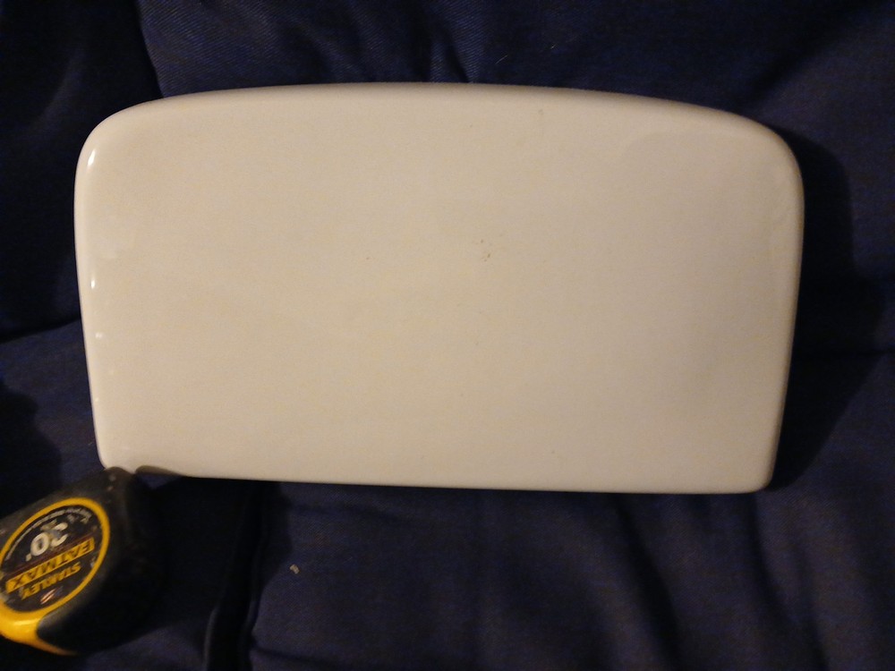 Unknown/western Potery 9 In X  15 3/4"