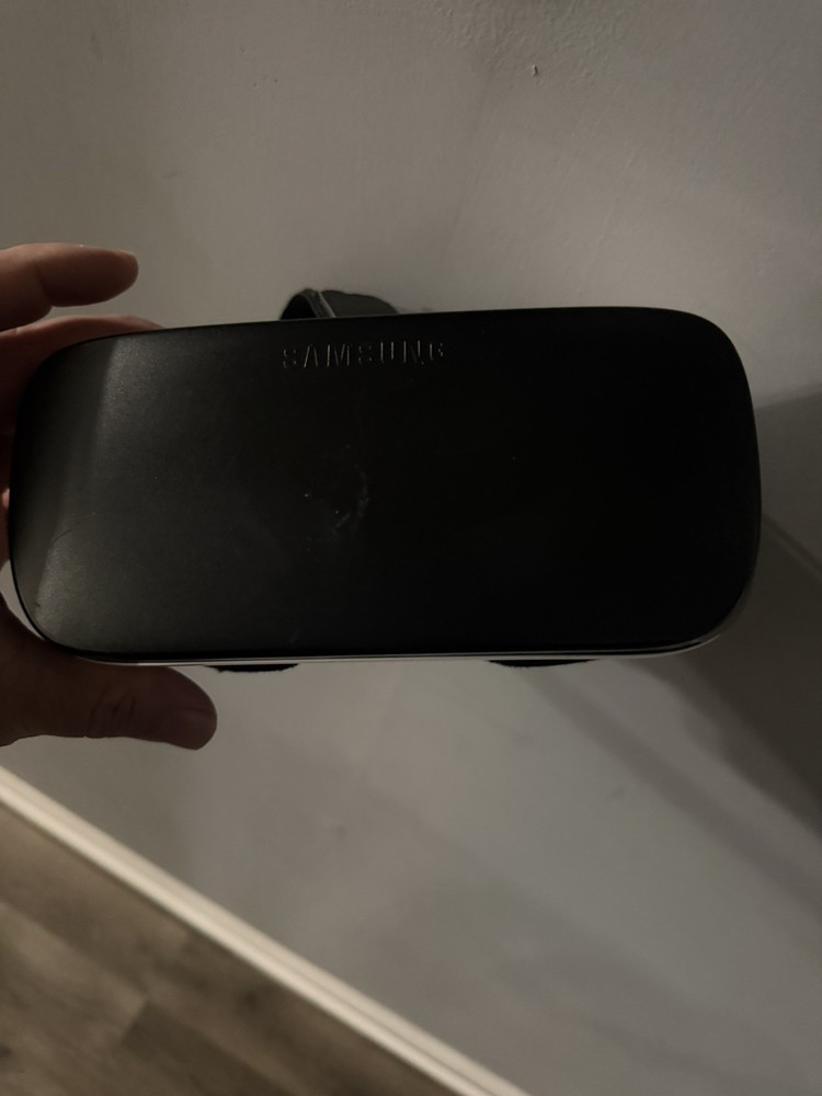 Samsung Gear VR Virtual Reality Headset (No Accessories)