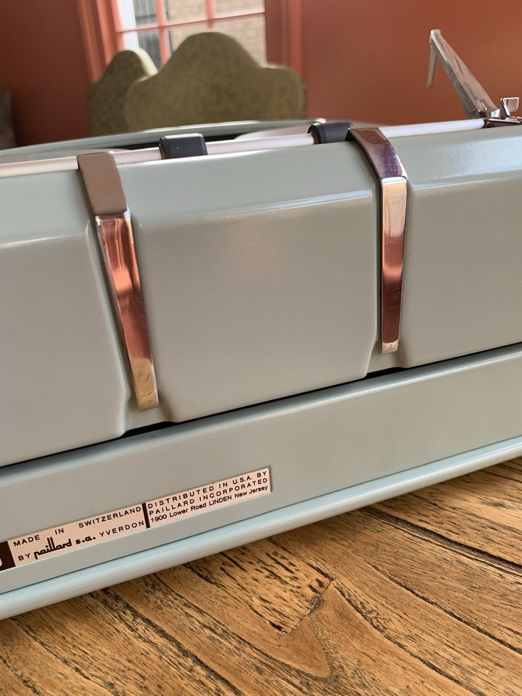 hermes 3000 portable typewriter