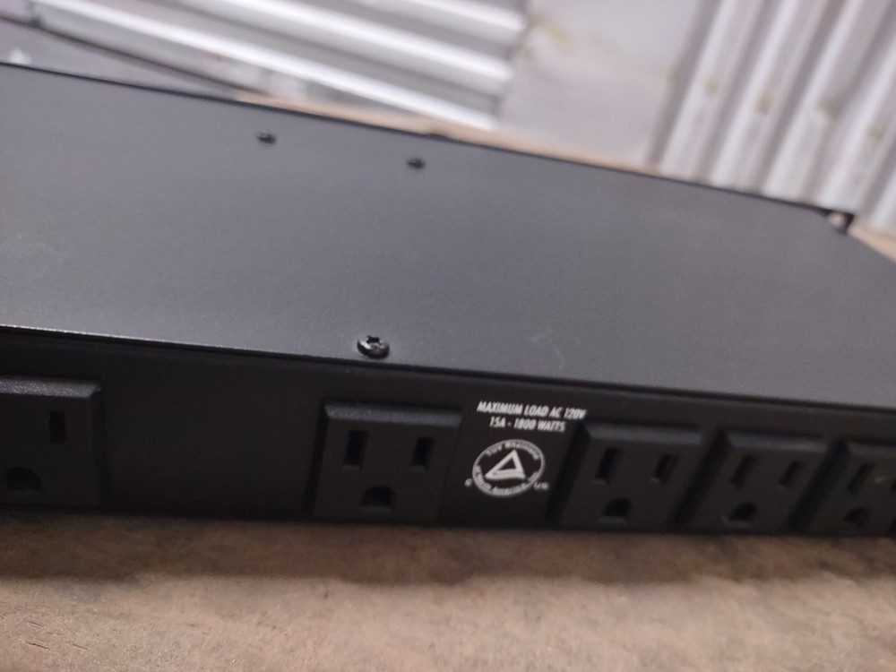 Furman M-8X Power Conditioner