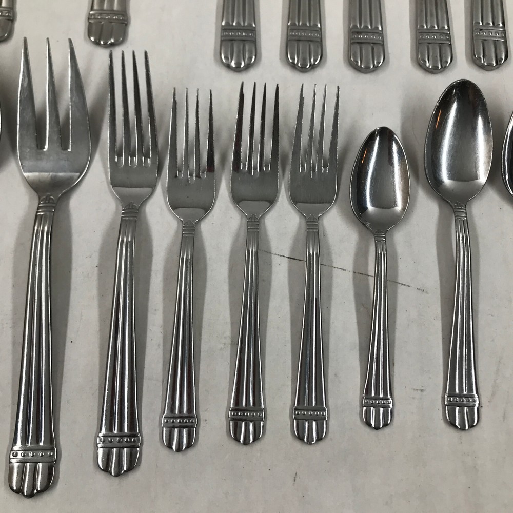Oneida *TRIDENT* Stainless Flatware Silverware 26 Pc Replacement Spoons Forks