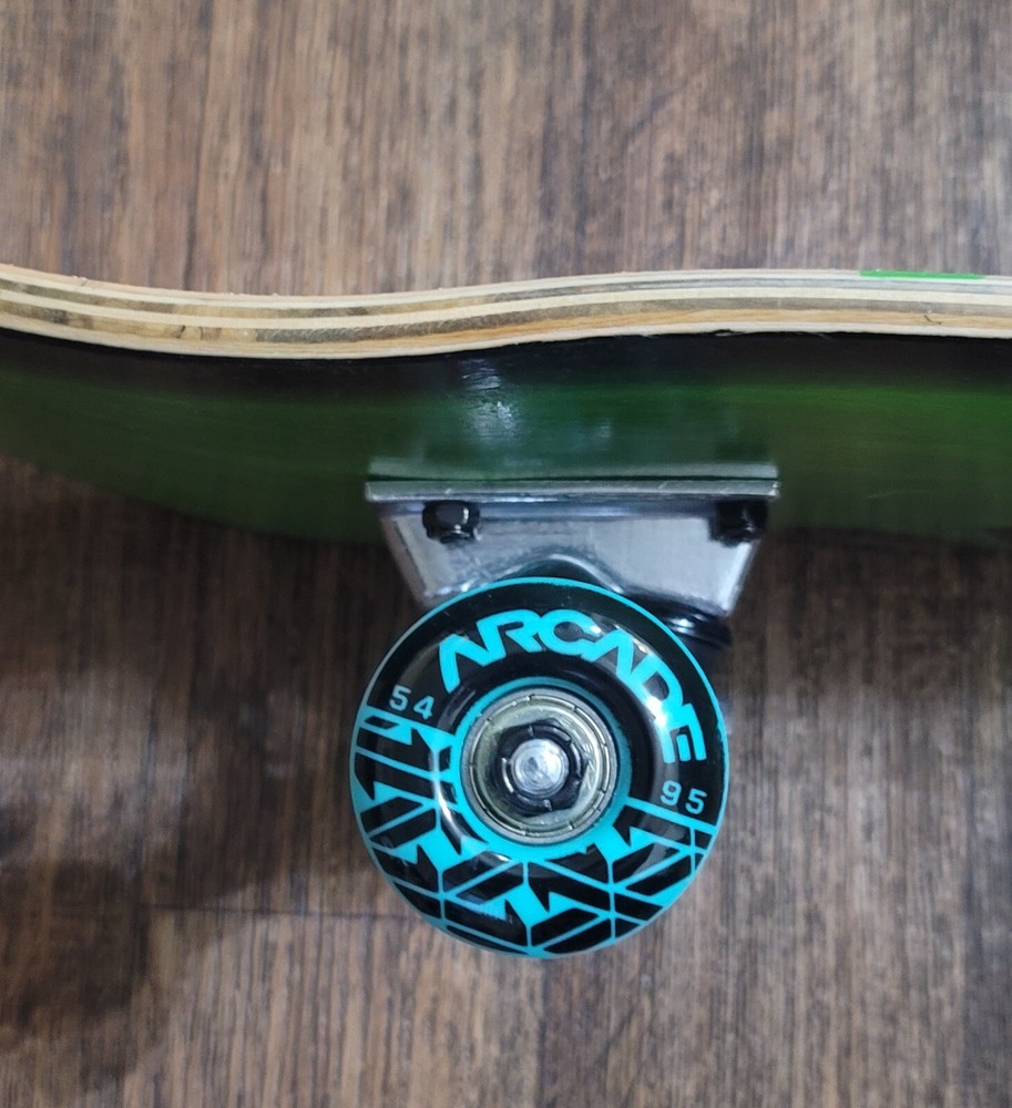 Arcade Pro Complete Skateboard - Standard size 31" - Complete