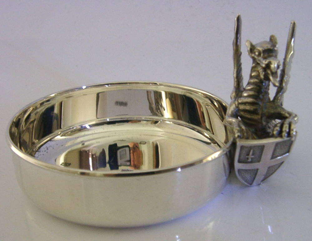 GRANT MACDONALD SOLID STERLING SILVER CAST DRAGON DISH 2009 102g