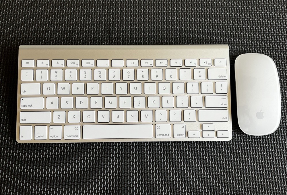 Apple Wireless Keyboard & Magic Mouse Genuine Bluetooth Combo Set For Mac