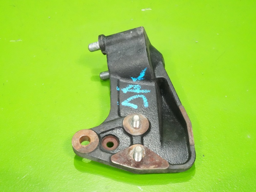 02-06 RSX OEM power steering rack passenger right mount bracket support holder
