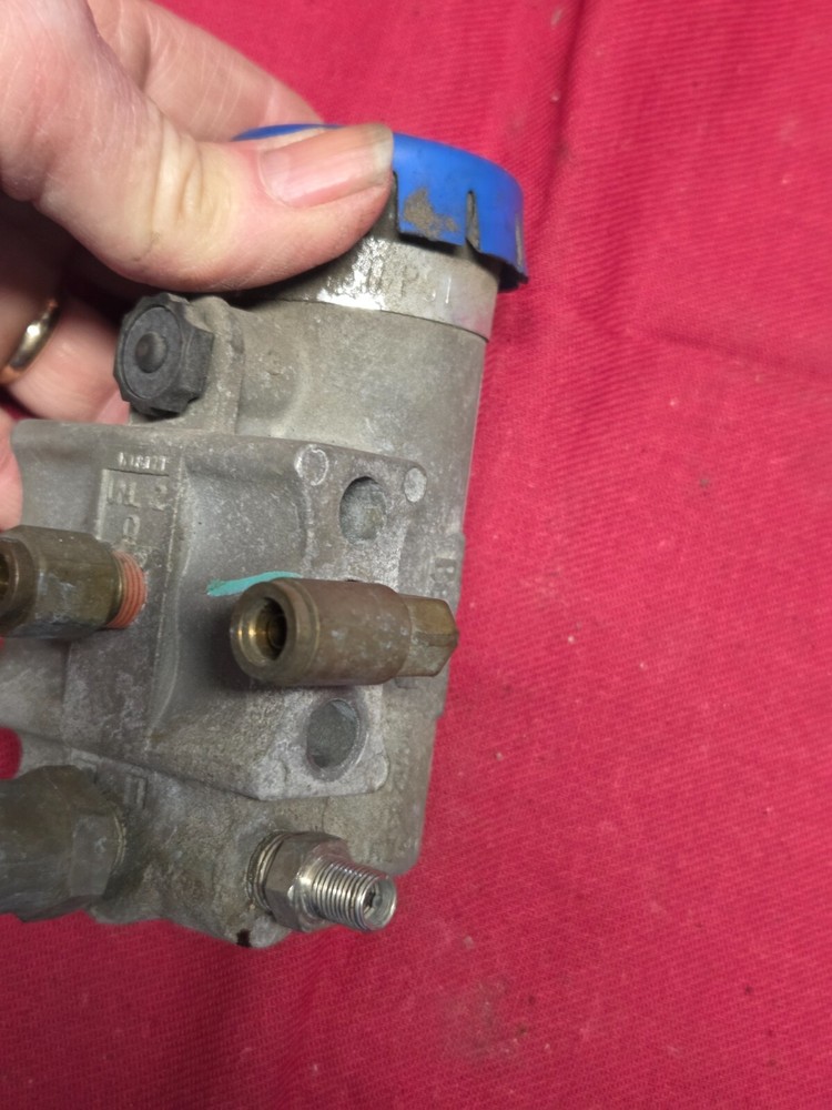 OEM Bendix Air Compressor Governor K025894, 909762 83