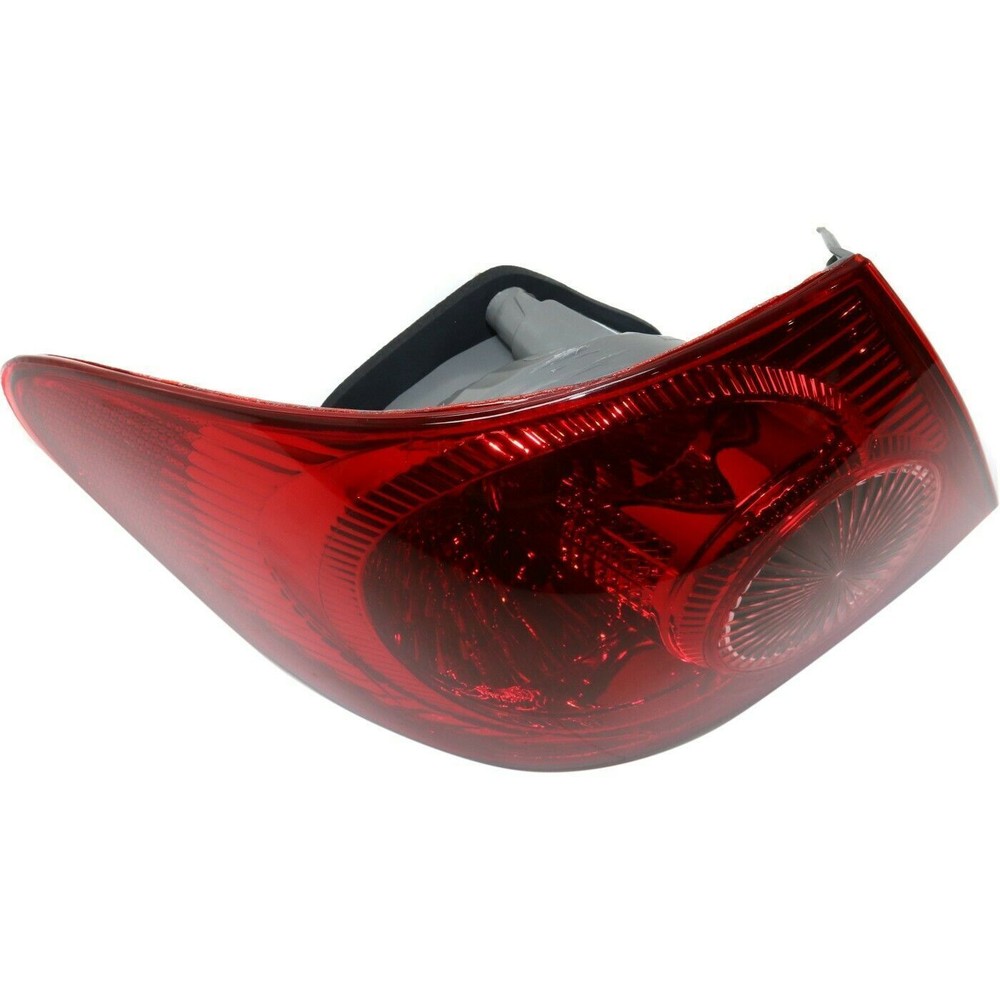 Outer Tail Light Brake Lamp DRIVER LEFT Side For 2003-2008 Toyota Corolla 4dr