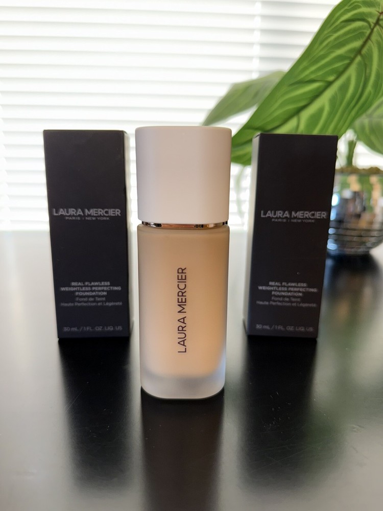 Makeup - Laura Mercier
