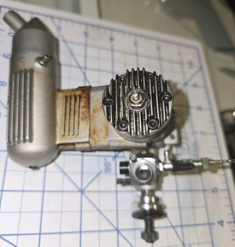 VINTAGE ~ O.S. MAX 40 FP, RC Airplane Model Engine w/ Muffler
