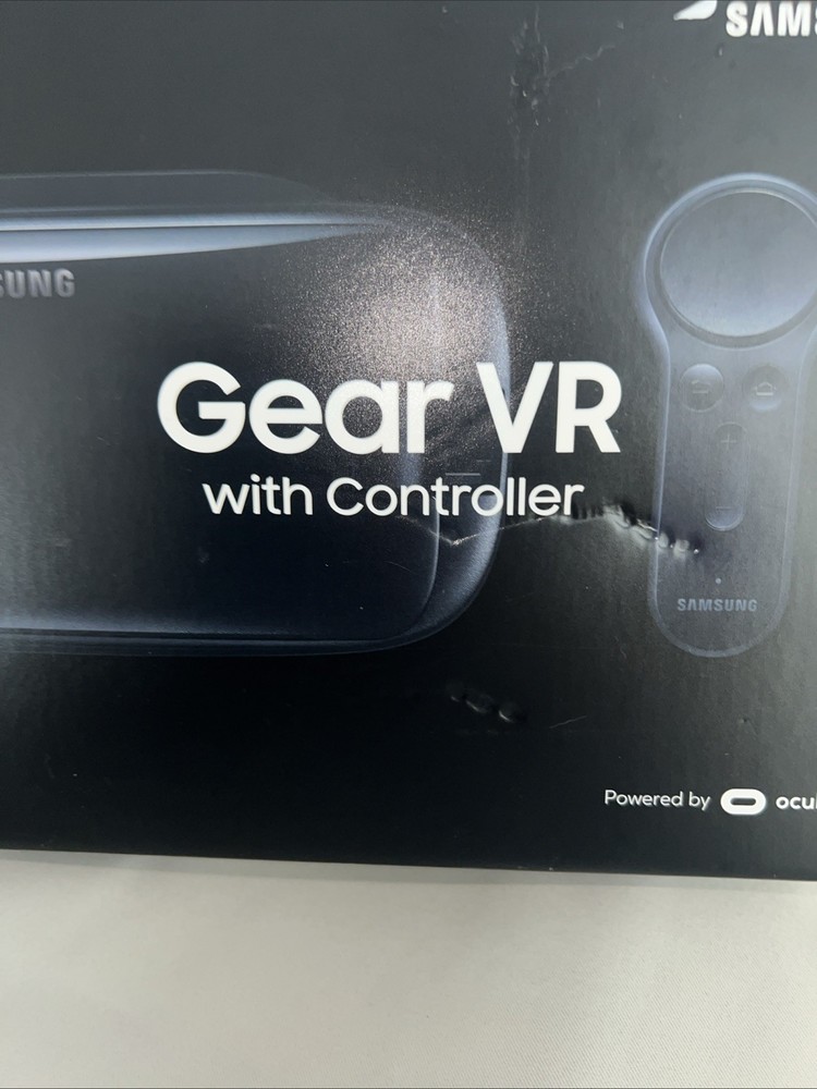 Samsung Gear VR with Controller Black Powered by oculus