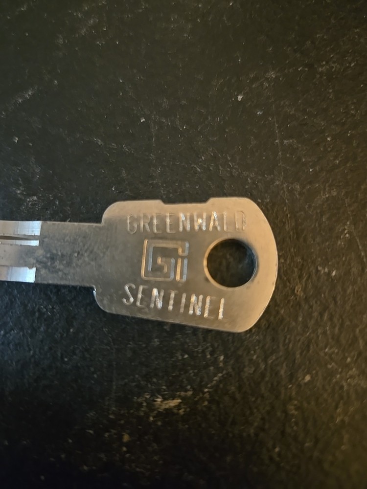 GREENWALD SENTINEL KEY CODED G1817 (3D5)
