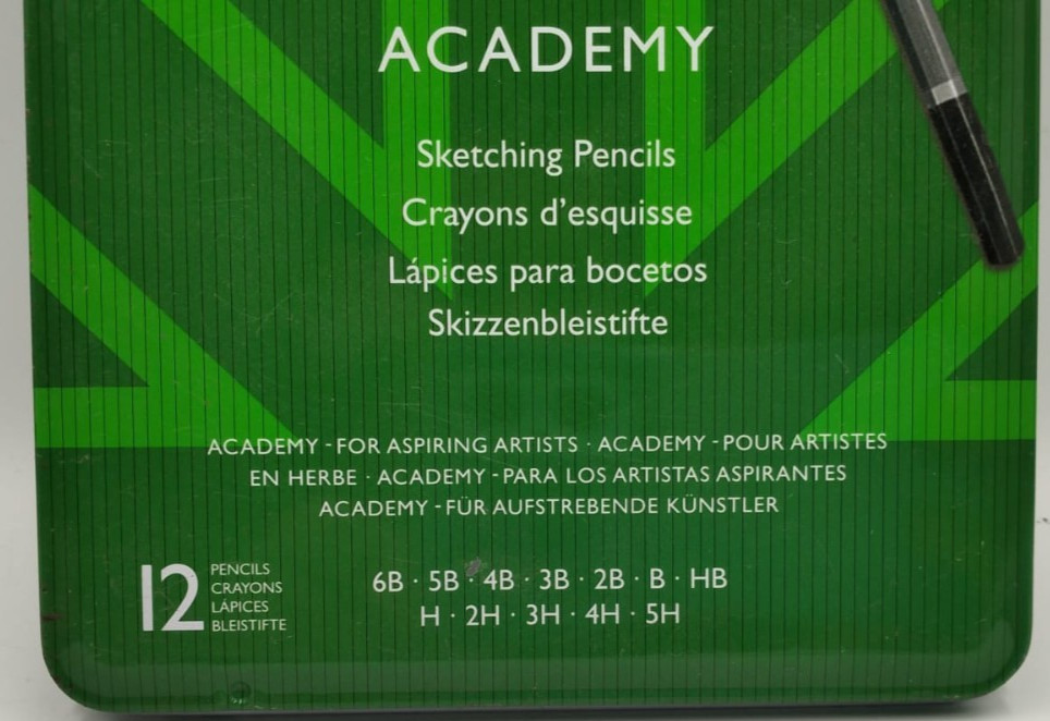 Derwent Academy 12 Sketching Pencils