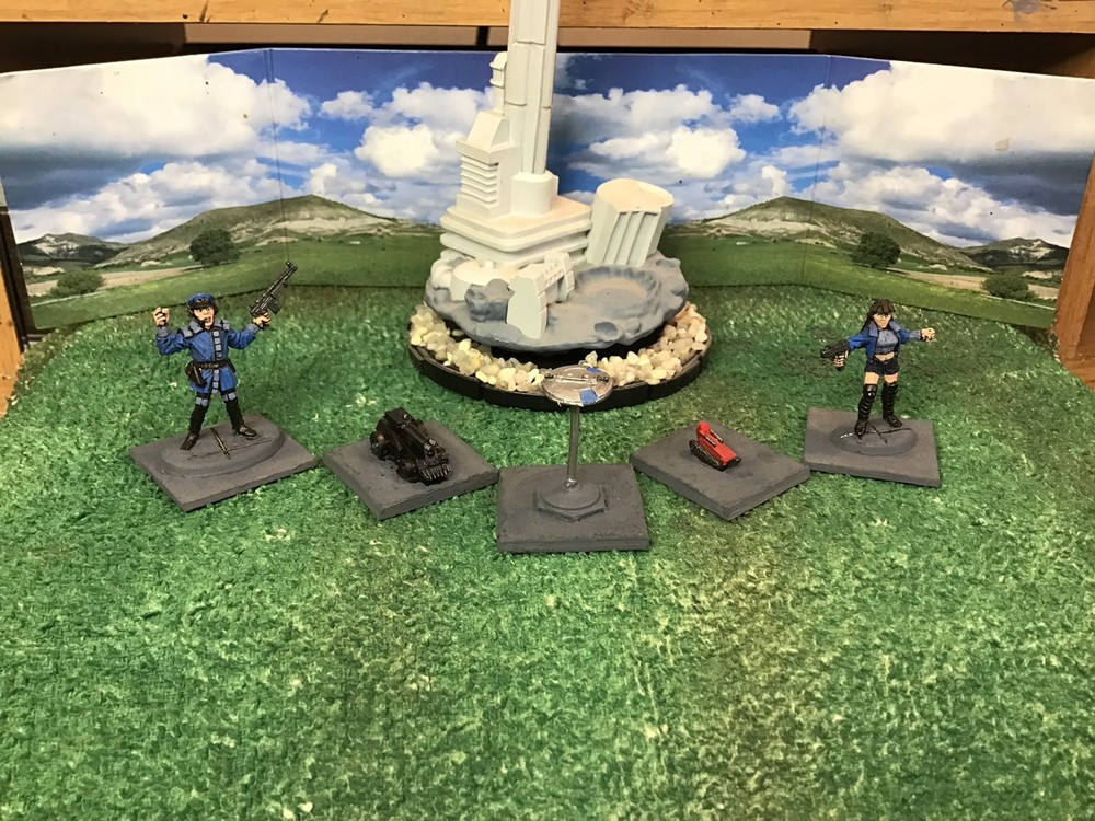 Ral Partha Riggers & Drones (5) 25mm
