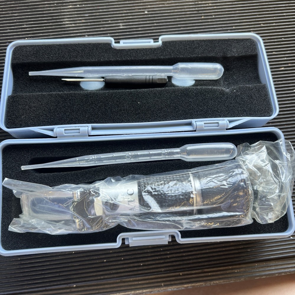 Autoutlet Portable Refractometer NEW