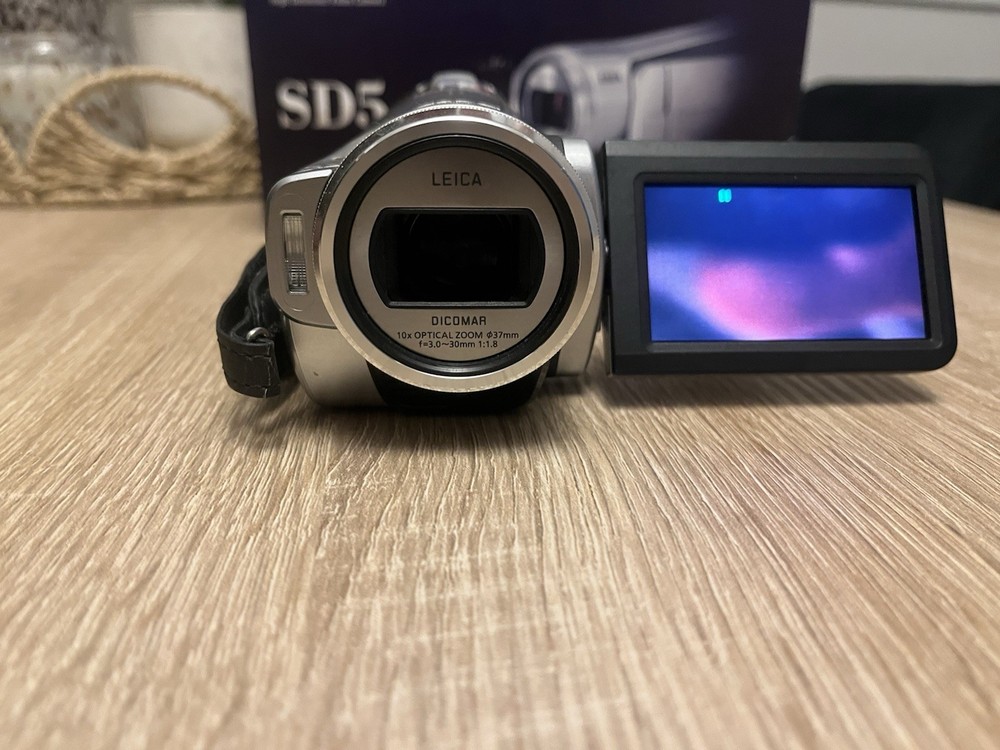 Panasonic HDC-SD5 HD Handheld Digital Camcorder - Silver