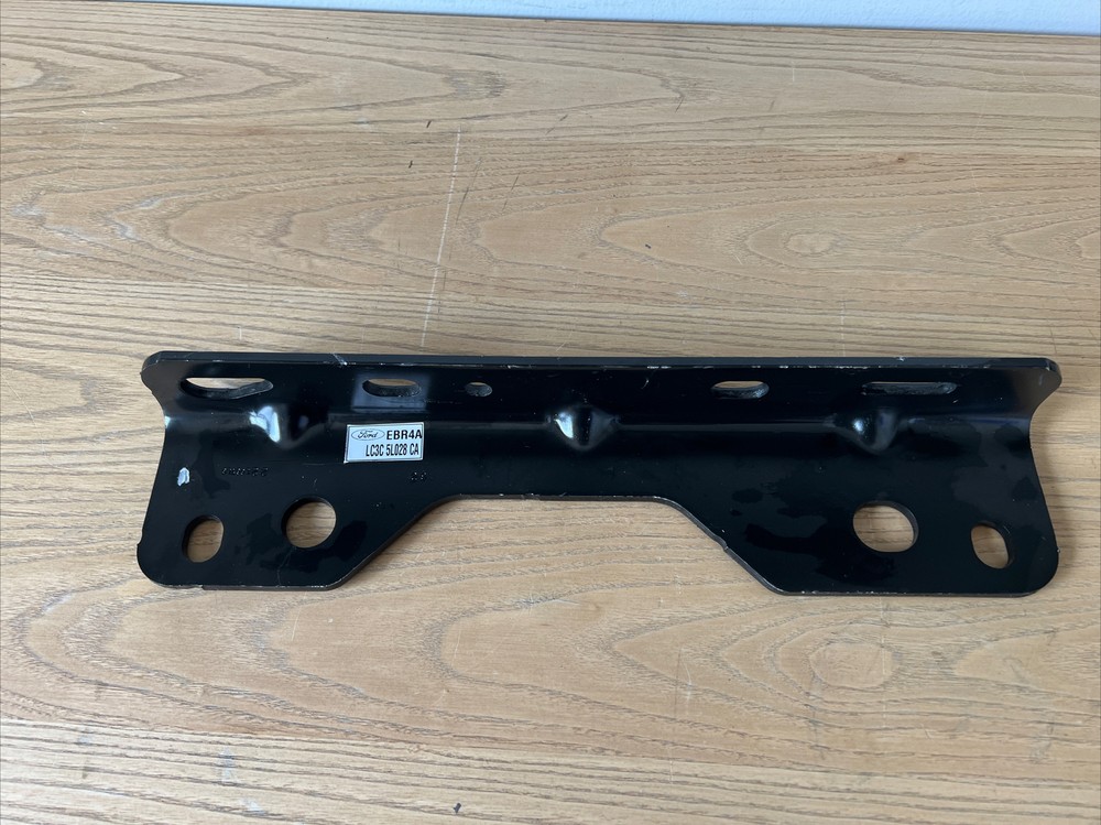 Bracket Trailer Coupling Support - Ford LC3Z-5L028-B / LC3C-5L028-CA