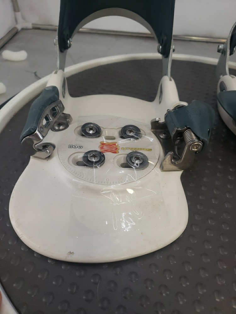 Switch Step In HB Snowboard Bindings