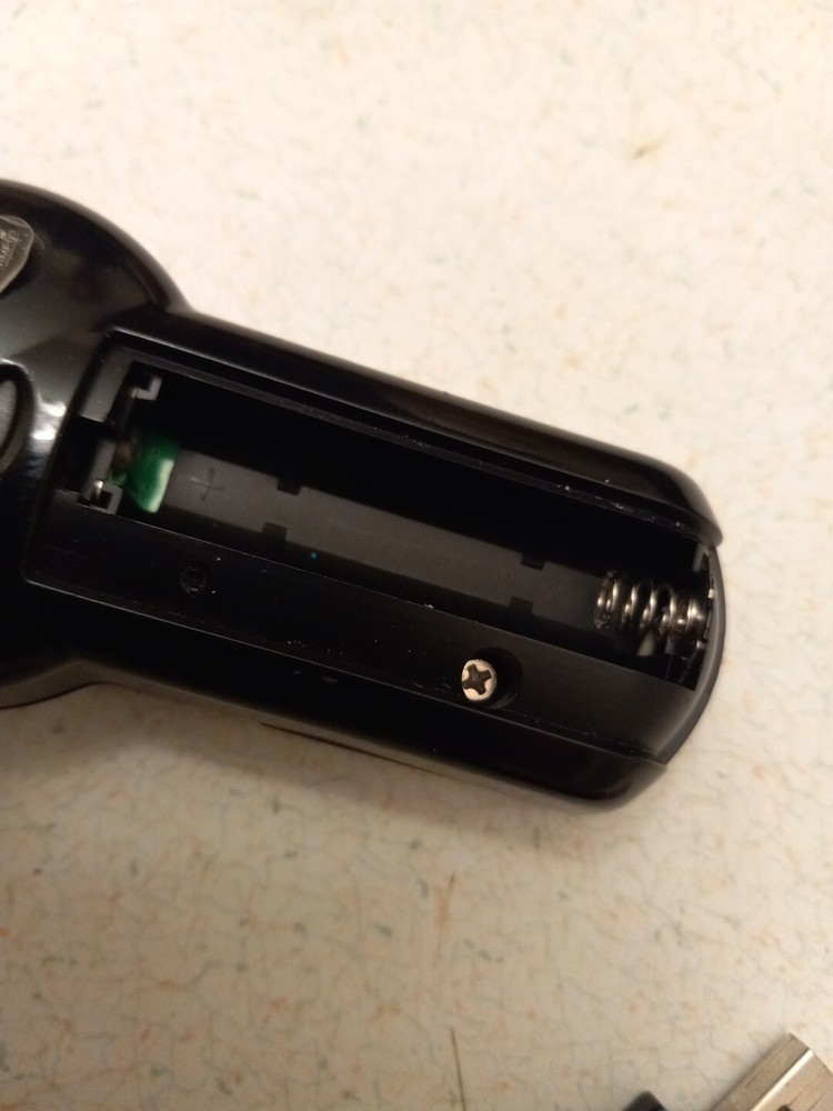 Targus Wireless Multimedia Presenter with Laser Pointer AMP03US