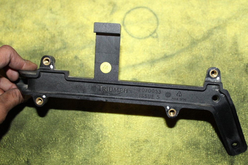 2006 Triumph Sprint ST OEM REAR BACK SUBFRAME SUB FRAME MOUNTING MOUNTING