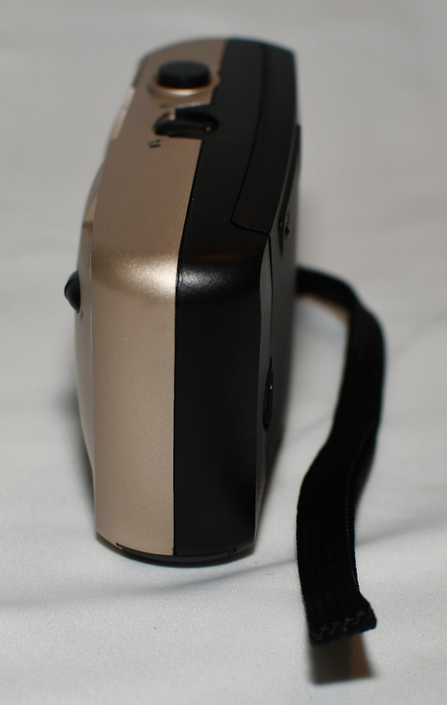 Used DS-Max Silver Camera (PN-955) 35mm Optical Lens w/ Optional Flash