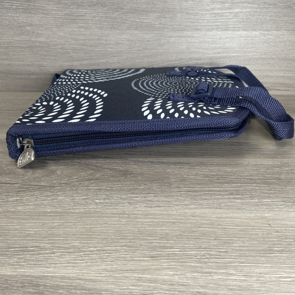 DMC Creative World Floss Carrying Case Binder Bag Canvas Embroidery Thread