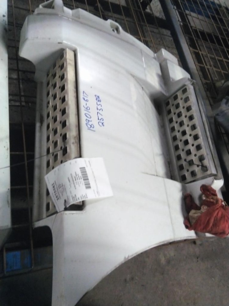 For 2019 VOLVO VNL SIDE FAIRING Right , MS