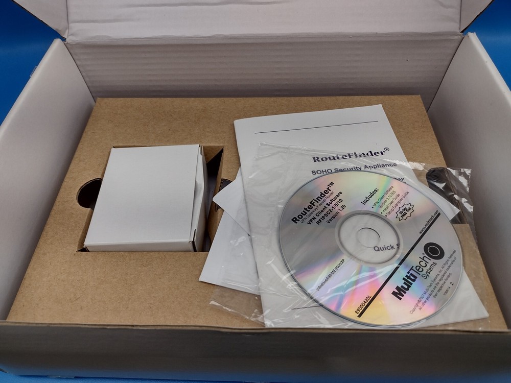 MultiTech RouteFinder RF820 VPN Data Networking SOHO Internet Security Appliance