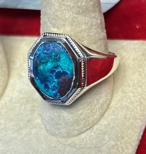 mens sterling silver ring Size 9 Shattuckite