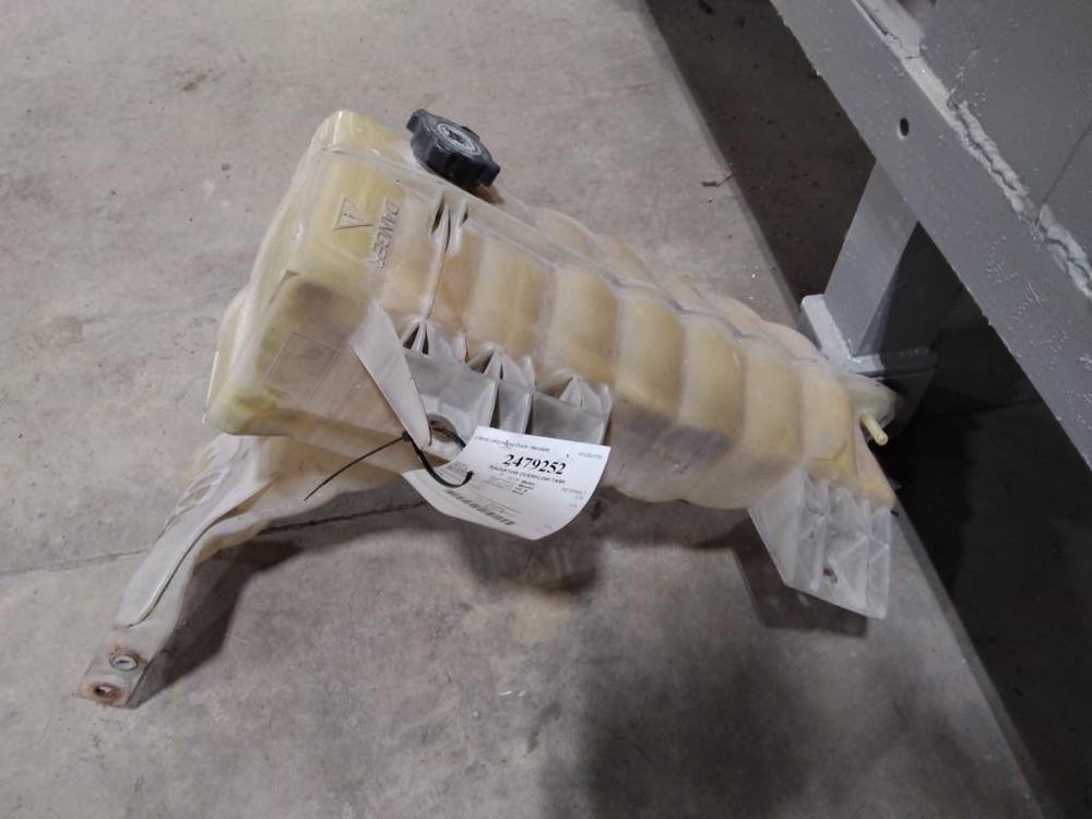For 2015 PETERBILT 579 RADIATOR OVERFLOW TANK , MD