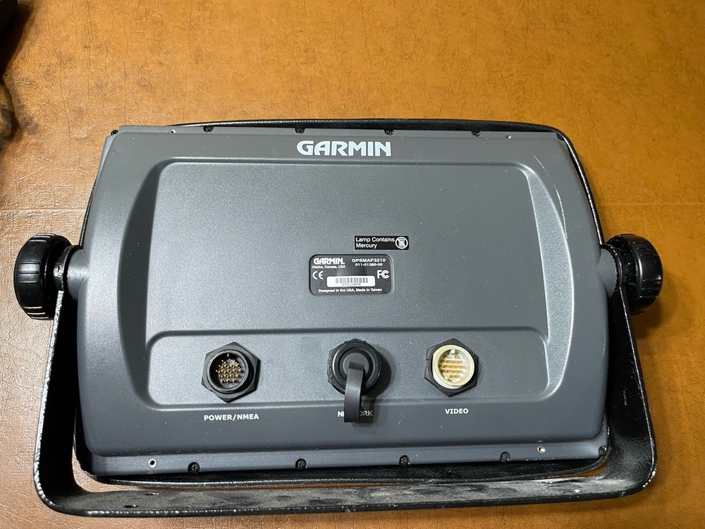 Garmin GPSMAP 3210 Marine GPS Chartplotter