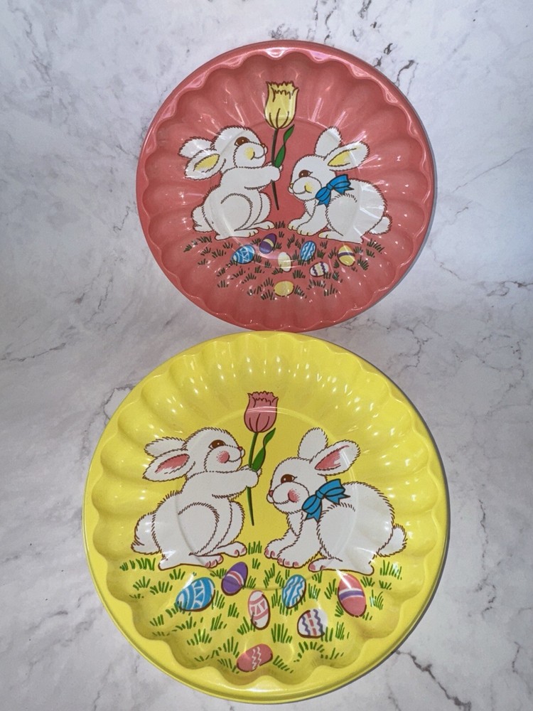 2 Scalloped Edge Plastic Easter Bunny Tray Bowls Vintage