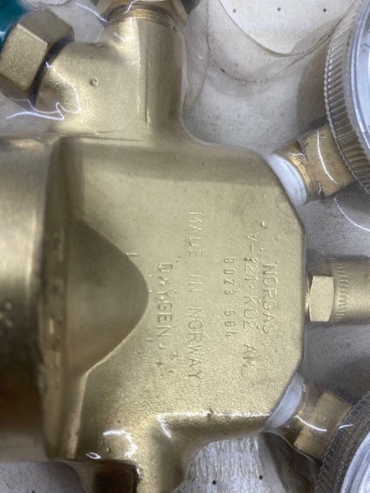 Norgas V-121-KO2 AM Oxygen Flow Meter Regulator