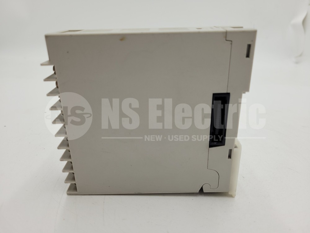 Yamatake / DMC10S2TV0400 / Regulator