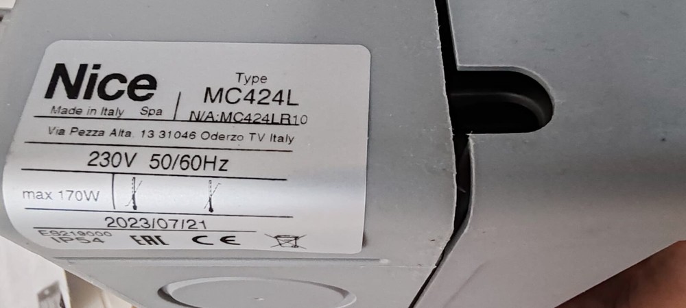 Electric Gate - MC424L