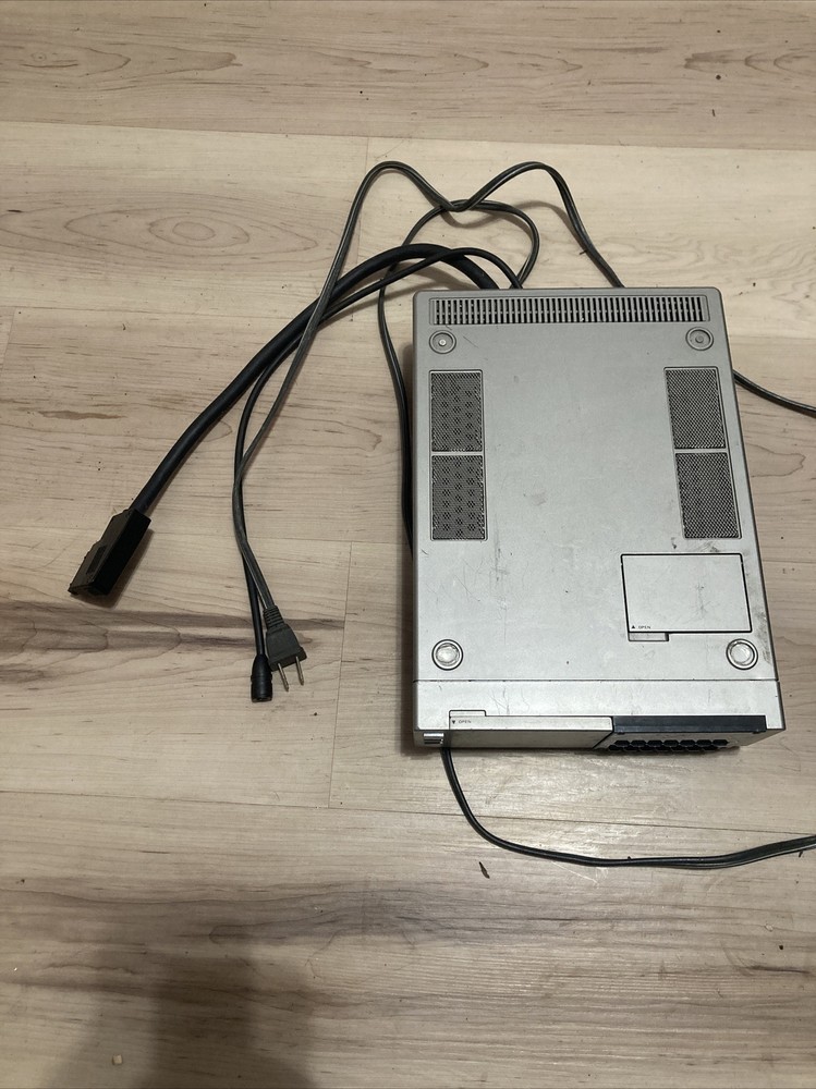 Vintage SONY TT-2000 Programmable Betamax Portable Tuner Timer Unit