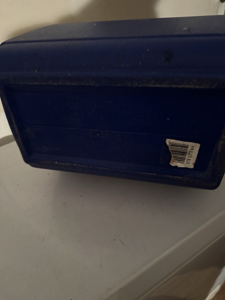 Plastic cooler 'Playmate Elite' by Igloo