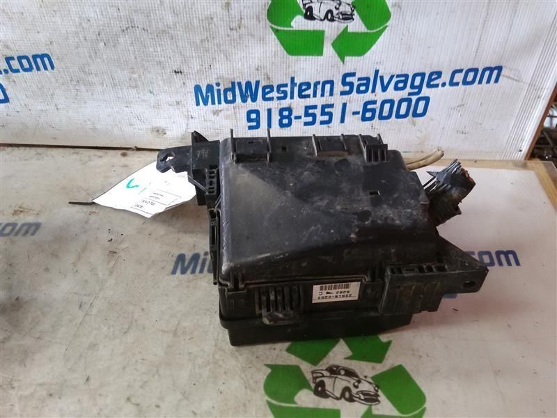 Fuse Box Engine Compartment Fits 01-08 ECLIPSE 8211181