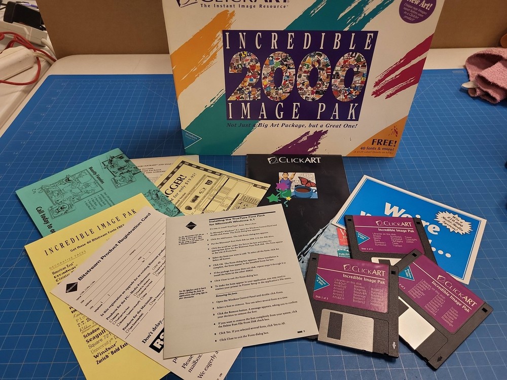 ClickArt Incredible Image Pak 2000 Vintage Clip Art Software Floppy Disk Set