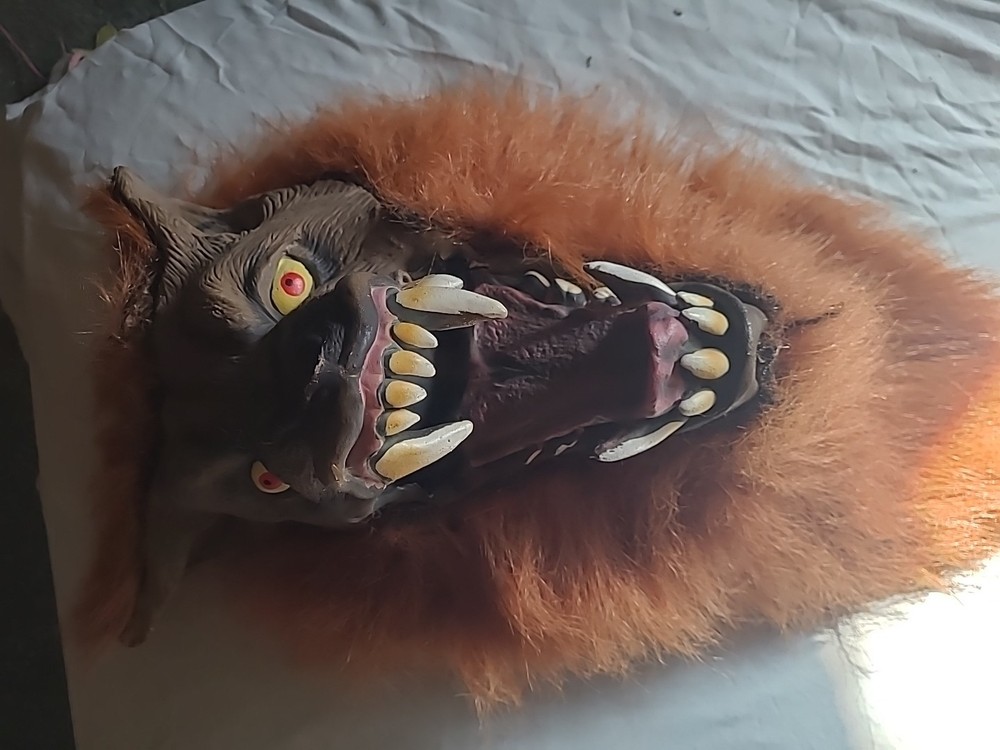Howling Wolf Halloween Mask Brown
