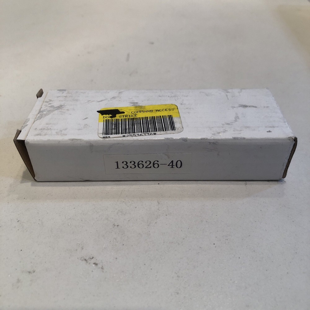 Kawneer 133626-40 Cylinder Mounting Pad For 1686 Exit Device Black