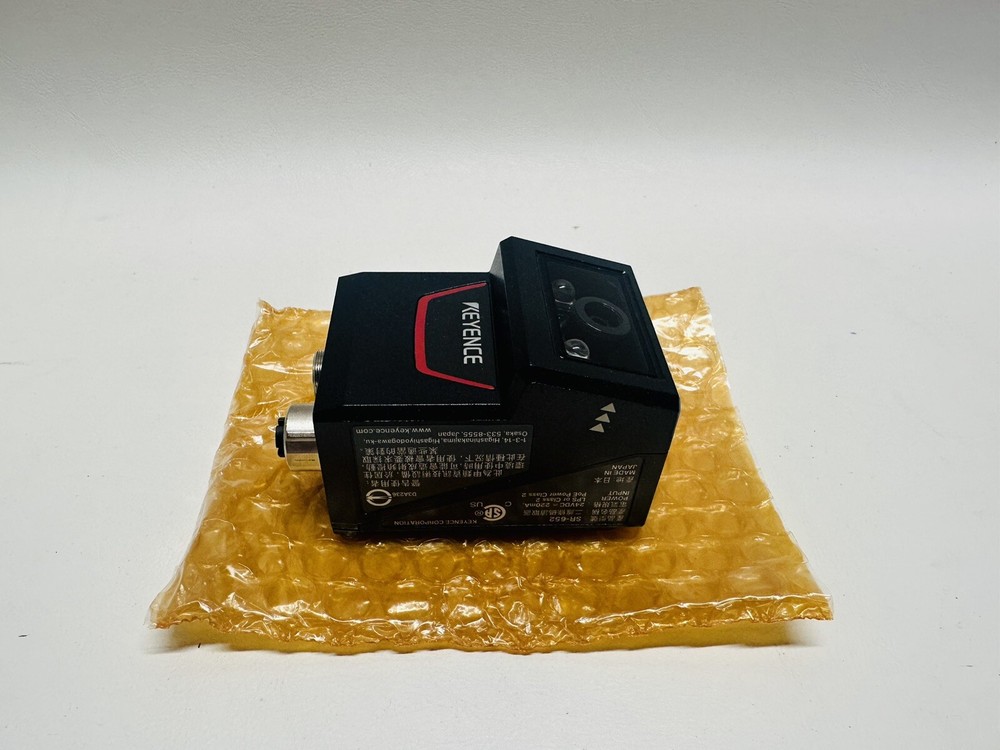 NEW Keyence SR-652 Barcode Scanner