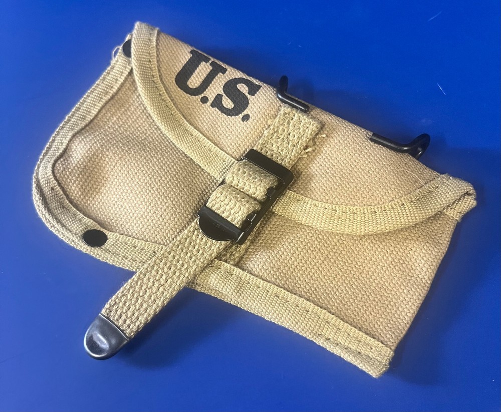 US MODEL M-1942 PATTERN AXE SHEATH 1944
